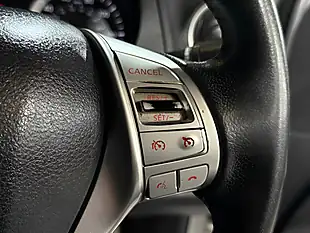 Used 2017 Nissan Navara Tekna Silver - Interior and Exterior details 10