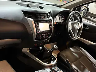 Used 2017 Nissan Navara Tekna Silver - Interior and Exterior details 16
