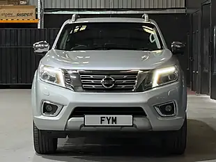 Used 2017 Nissan Navara Tekna Silver - Interior and Exterior details 7