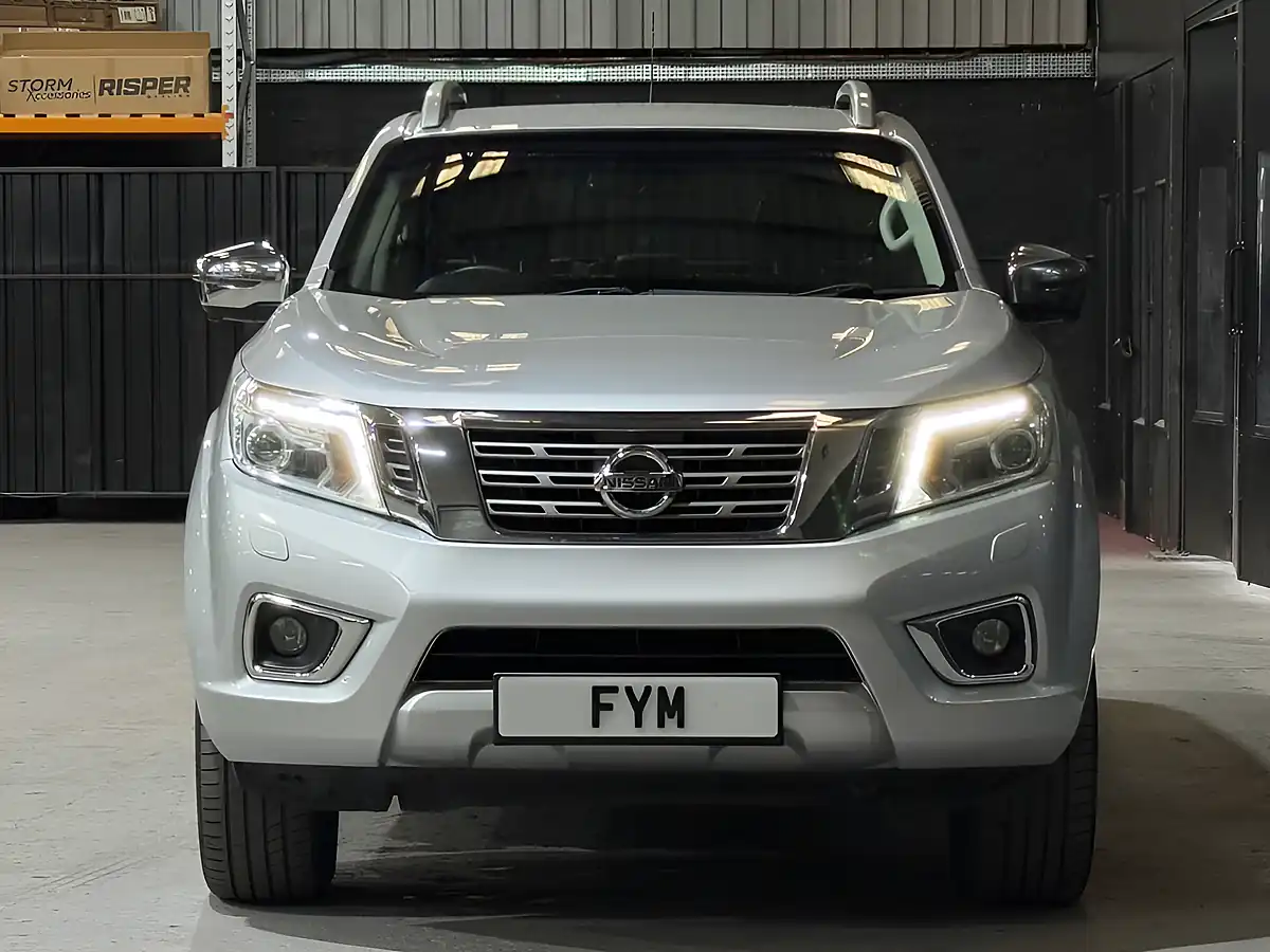 Used 2017 Nissan Navara Tekna Silver - Interior and Exterior details 7