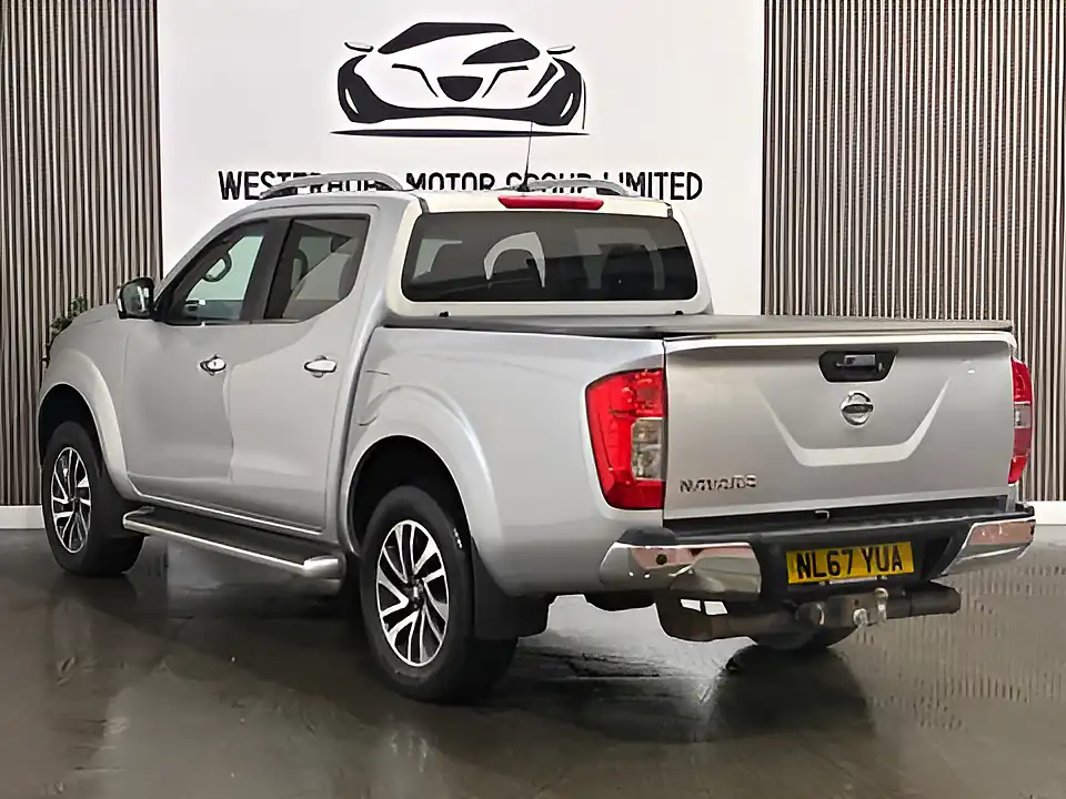 Used 2017 Nissan Navara Tekna Silver - Interior and Exterior details 2