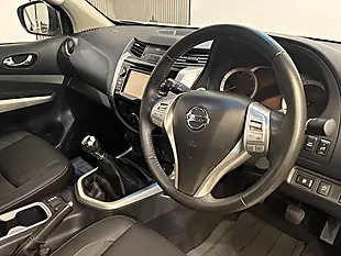 Used 2017 Nissan Navara Tekna Silver - Interior and Exterior details 3