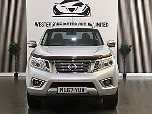Used 2017 Nissan Navara Tekna Silver - Interior and Exterior details 5