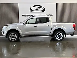 Used 2017 Nissan Navara Tekna Silver - Interior and Exterior details 7