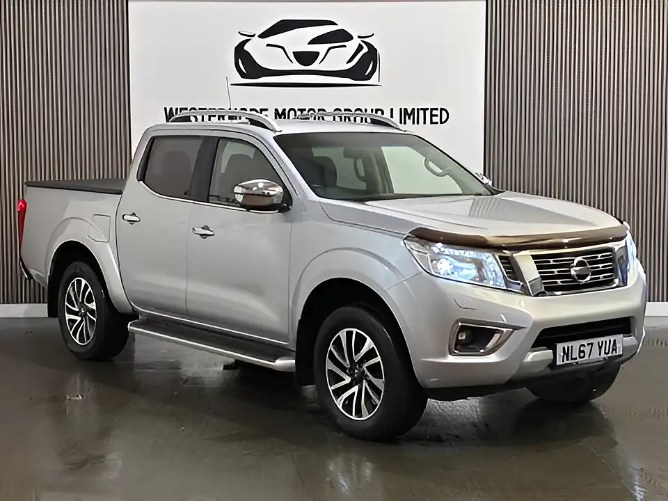 Used 2017 Nissan Navara Tekna Silver - Interior and Exterior details 9