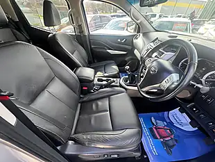 Used 2017 Nissan Navara Tekna Silver - Interior and Exterior details 15