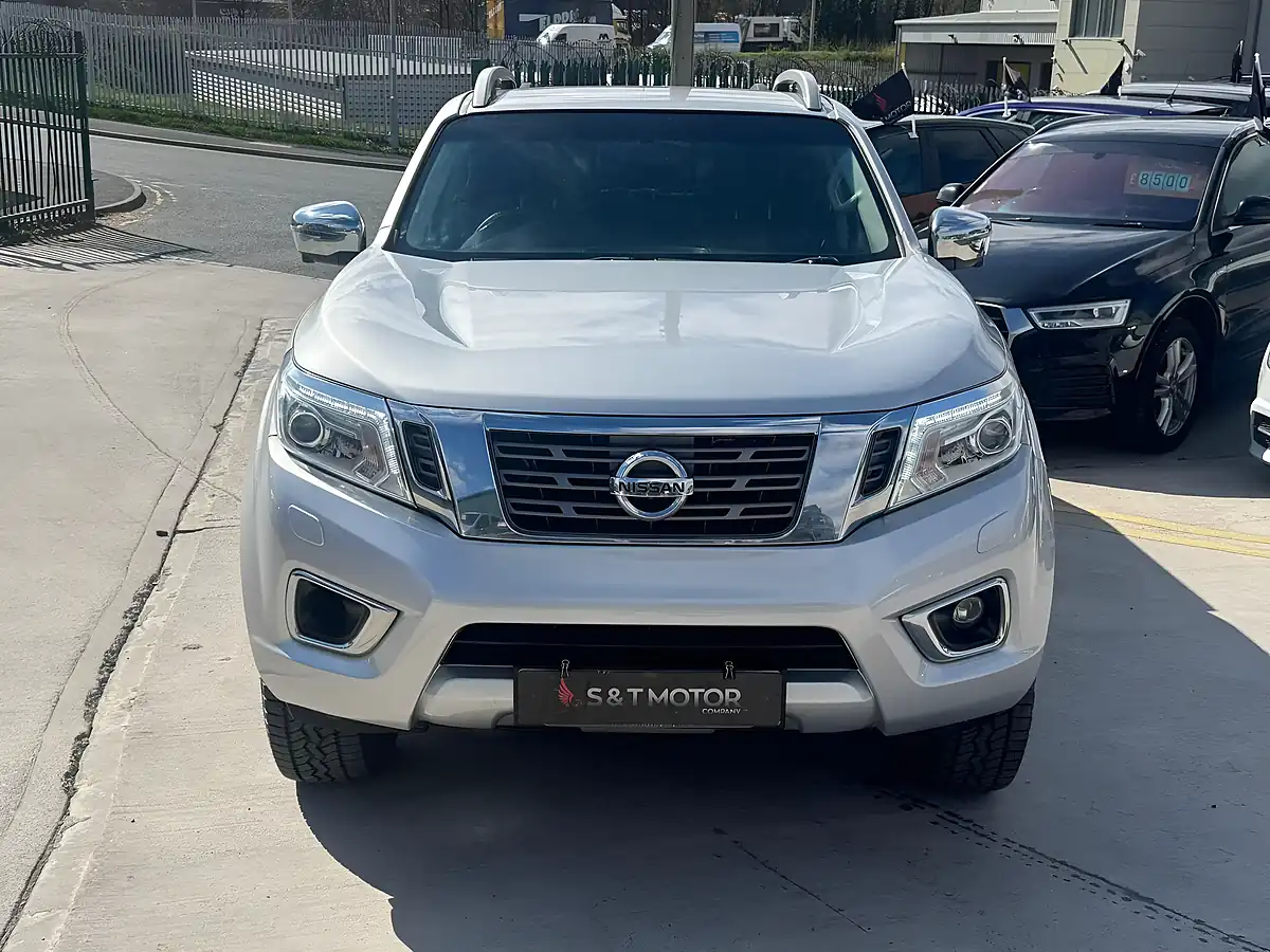 Used 2017 Nissan Navara Tekna Silver - Interior and Exterior details 2