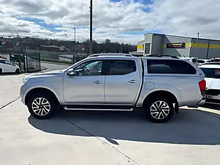 Used 2017 Nissan Navara Tekna Silver - Interior and Exterior details 4