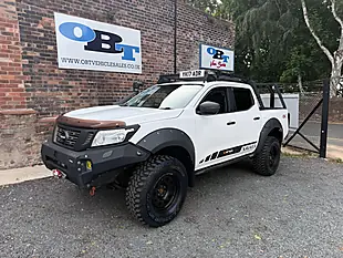 Used 2017 Nissan Navara Tekna White - Interior and Exterior details 4