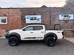 Used 2017 Nissan Navara Tekna White - Interior and Exterior details 5