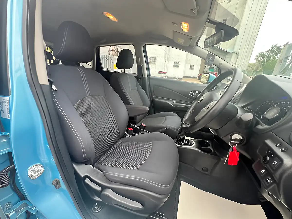 Used 2017 Nissan Note Acenta Premium Blue - Interior and Exterior details 13