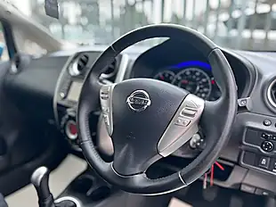 Used 2017 Nissan Note Acenta Premium Blue - Interior and Exterior details 14
