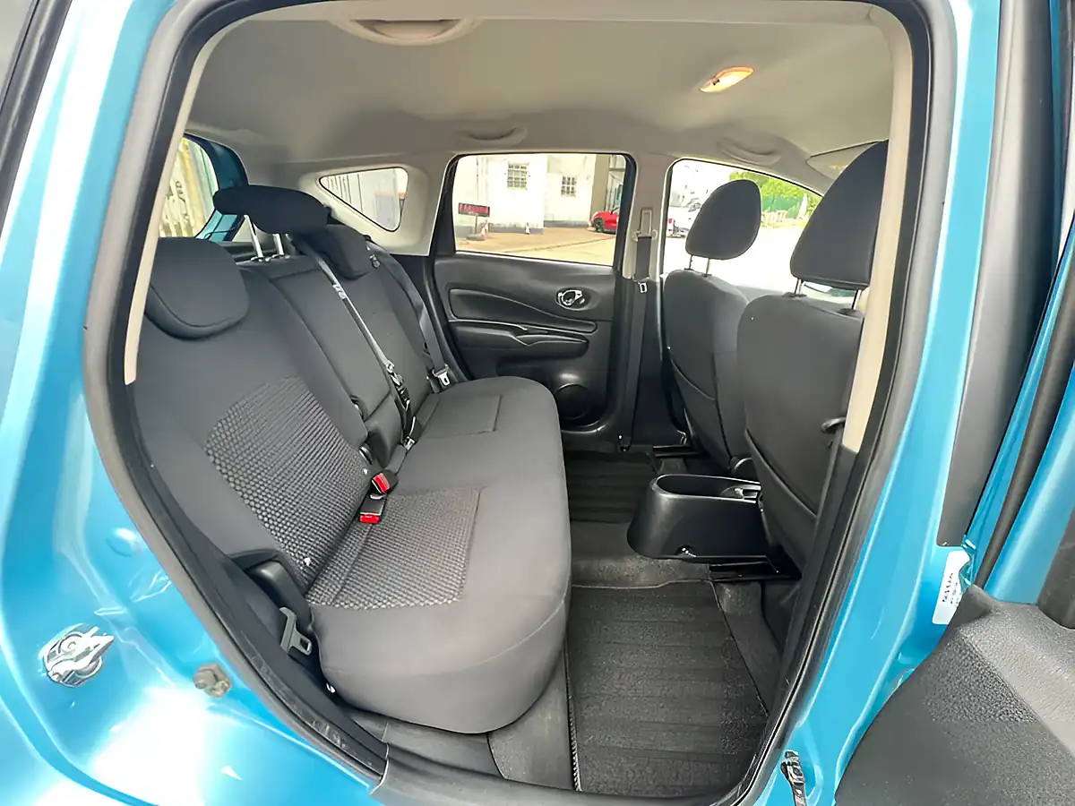 Used 2017 Nissan Note Acenta Premium Blue - Interior and Exterior details 17