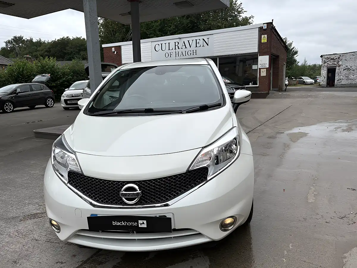 Used 2017 Nissan Note Acenta Premium White - Interior and Exterior details 2