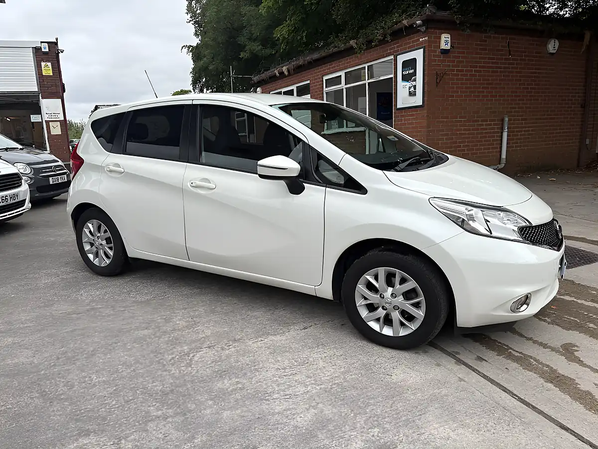 Used 2017 Nissan Note Acenta Premium White - Interior and Exterior details 4