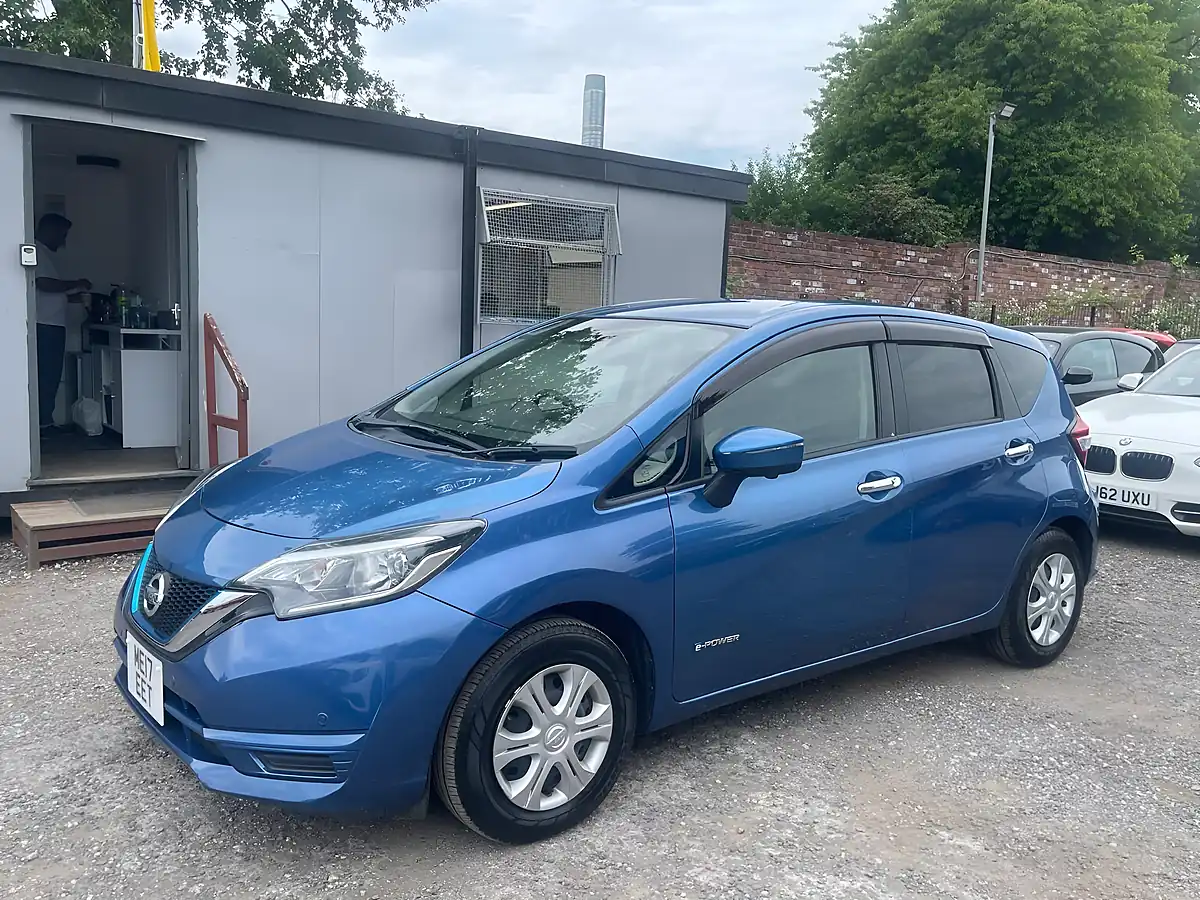 Used 2017 Nissan Note Blue - Interior and Exterior details 3