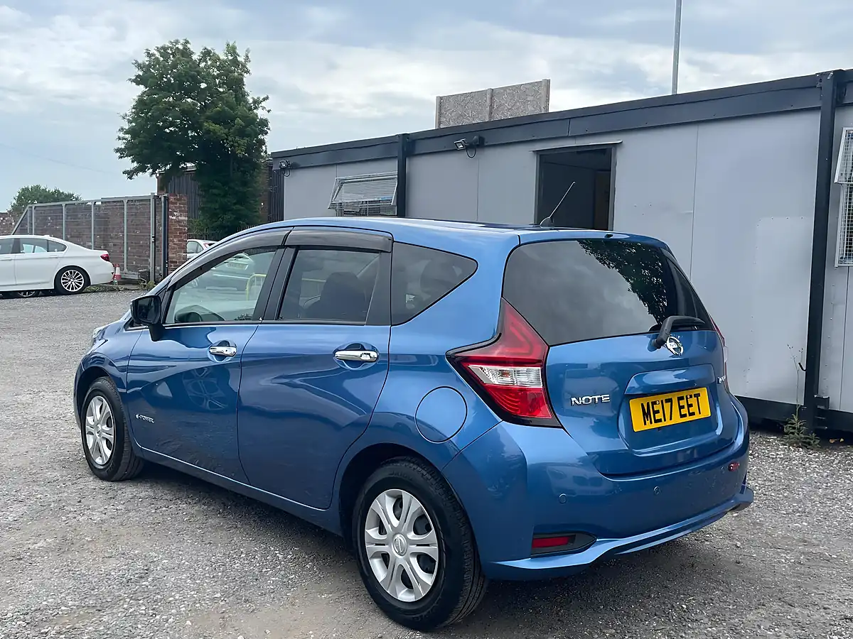 Used 2017 Nissan Note Blue - Interior and Exterior details 5