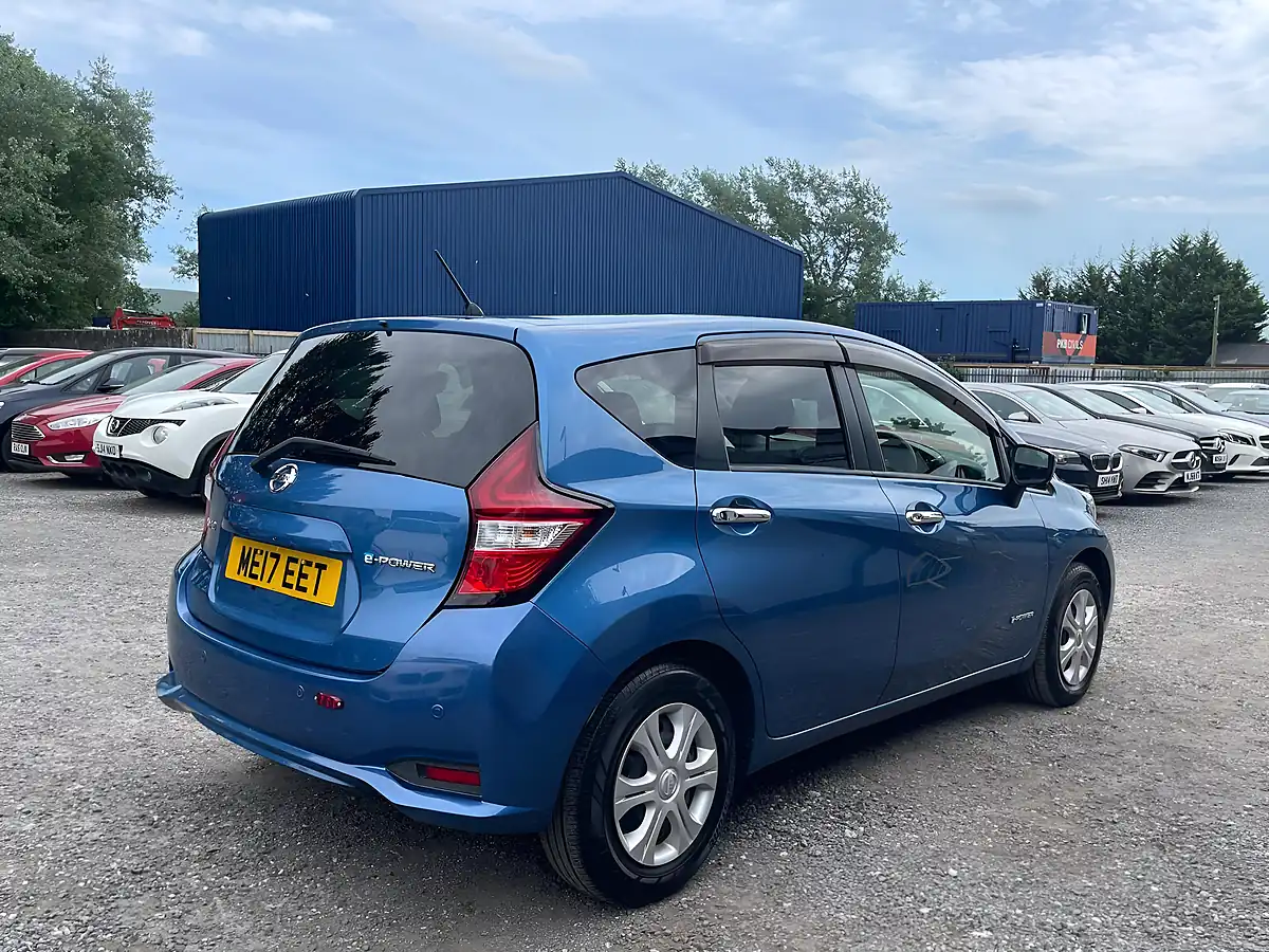 Used 2017 Nissan Note Blue - Interior and Exterior details 8