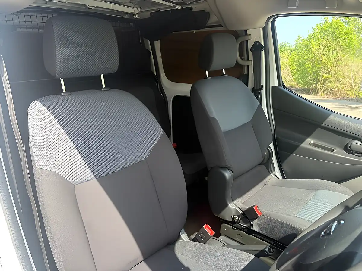 Used 2017 Nissan NV200 Acenta White - Interior and Exterior details 16