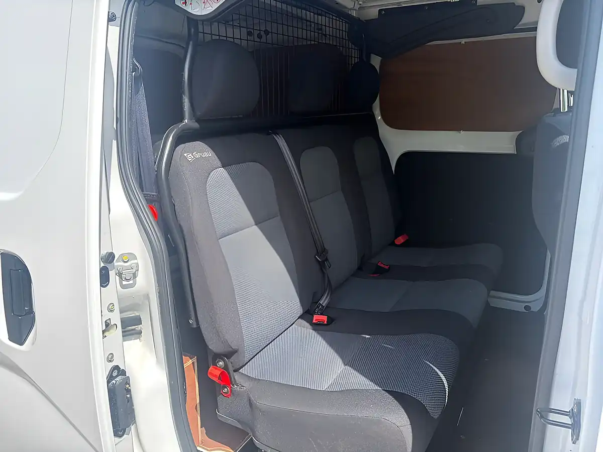 Used 2017 Nissan NV200 Acenta White - Interior and Exterior details 19