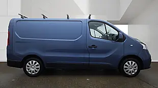 Used 2017 Nissan NV300 Acenta Blue - Interior and Exterior details 4