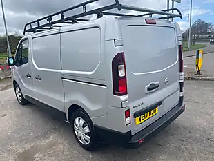 Used 2017 Nissan NV300 Acenta Grey - Interior and Exterior details 16
