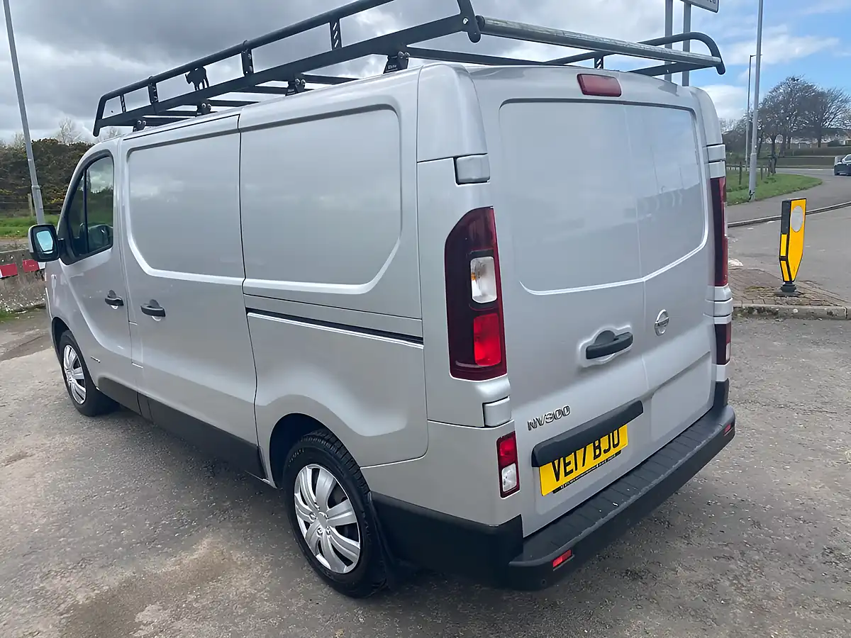 Used 2017 Nissan NV300 Acenta Grey - Interior and Exterior details 16
