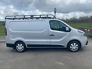 Used 2017 Nissan NV300 Acenta Grey - Interior and Exterior details 2
