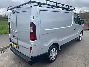 Used 2017 Nissan NV300 Acenta Grey - Interior and Exterior details 3