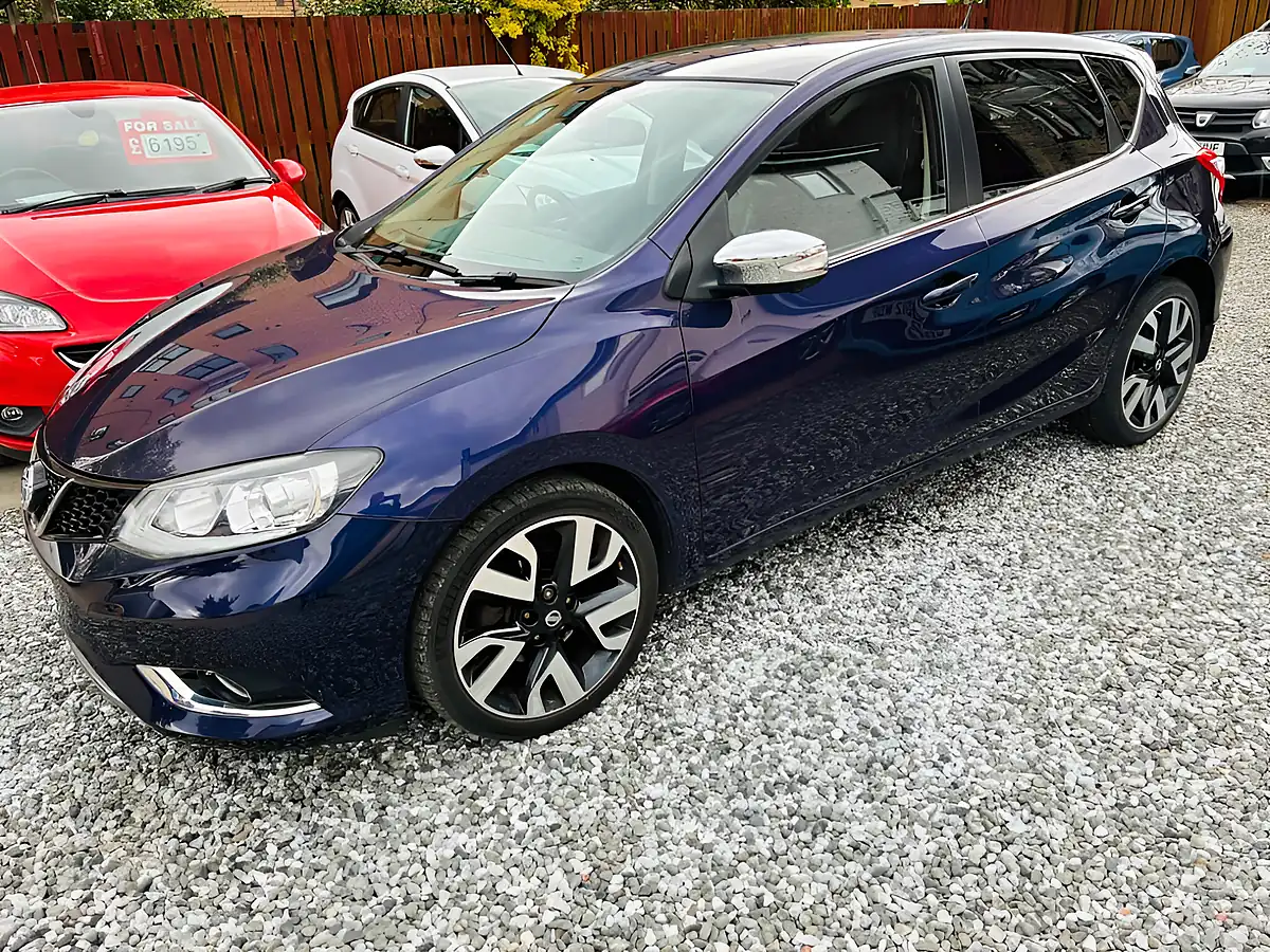 Used 2017 Nissan Pulsar Tekna Blue - Interior and Exterior details 2