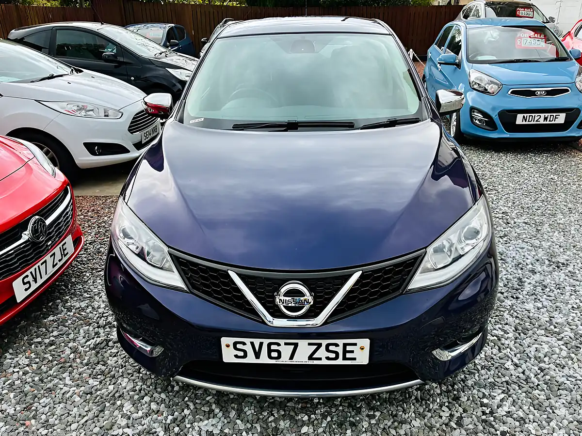 Used 2017 Nissan Pulsar Tekna Blue - Interior and Exterior details 3