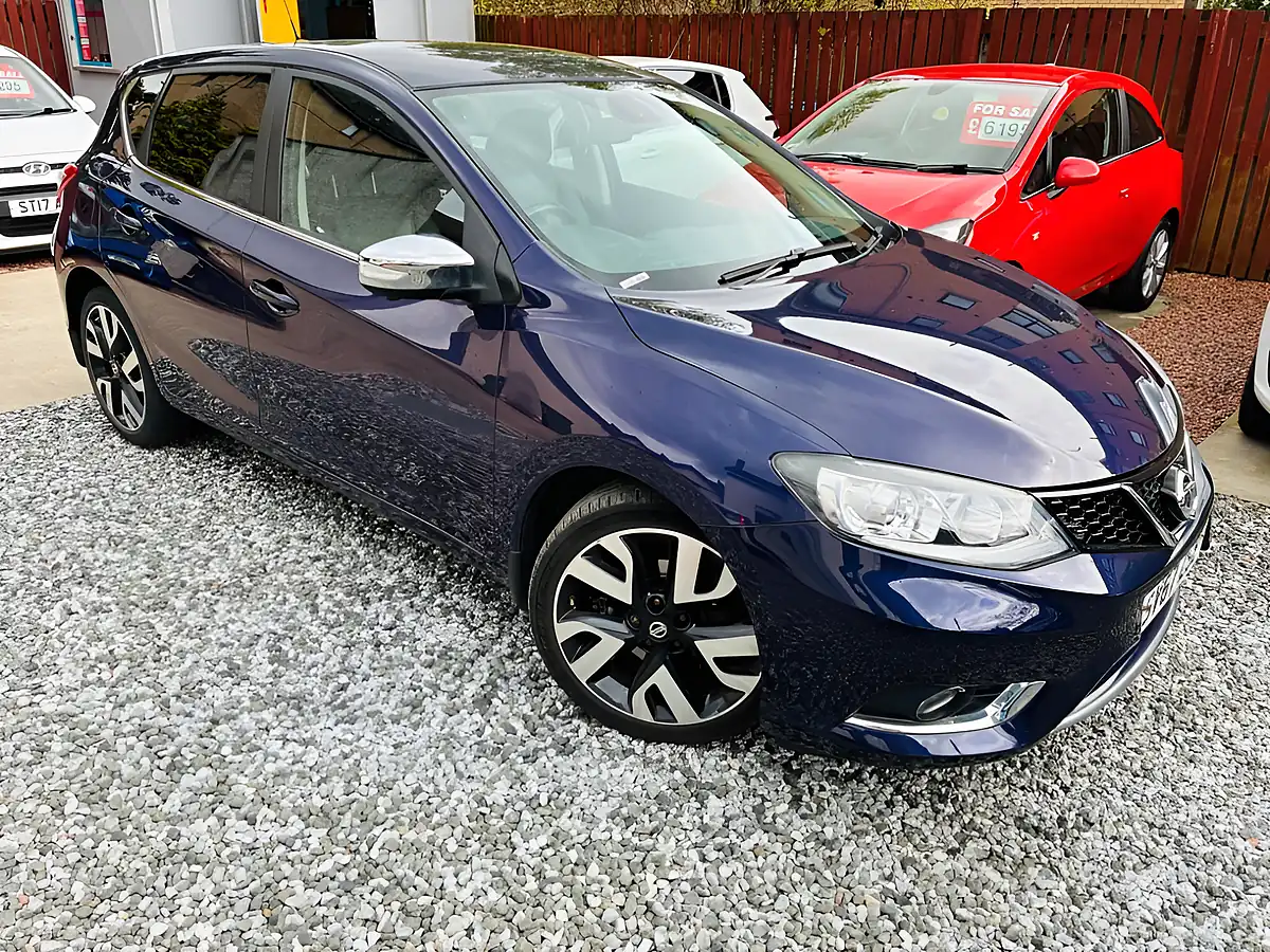Used 2017 Nissan Pulsar Tekna Blue - Interior and Exterior details 5
