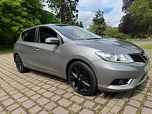 Used 2017 Nissan Pulsar Tekna Grey - Interior and Exterior details 2