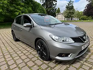 Used 2017 Nissan Pulsar Tekna Grey - Interior and Exterior details 3