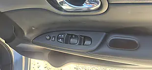 Used 2017 Nissan Pulsar Tekna Silver - Interior and Exterior details 10