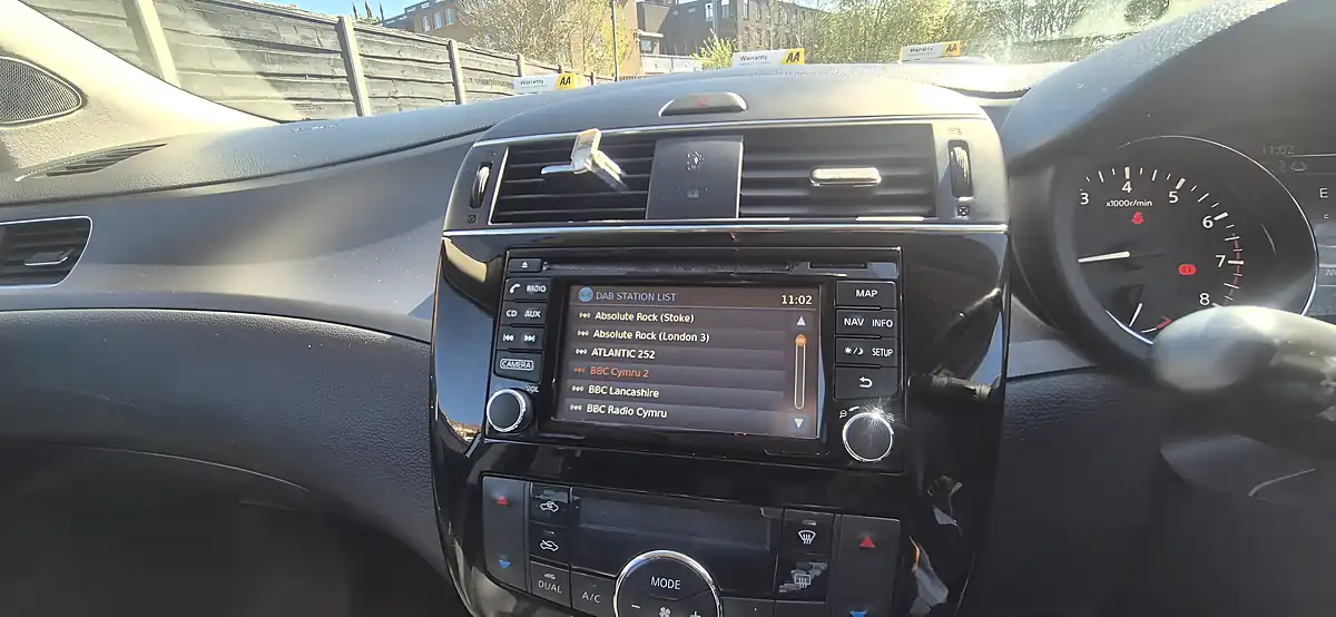 Used 2017 Nissan Pulsar Tekna Silver - Interior and Exterior details 12