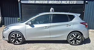 Used 2017 Nissan Pulsar Tekna Silver - Interior and Exterior details 6