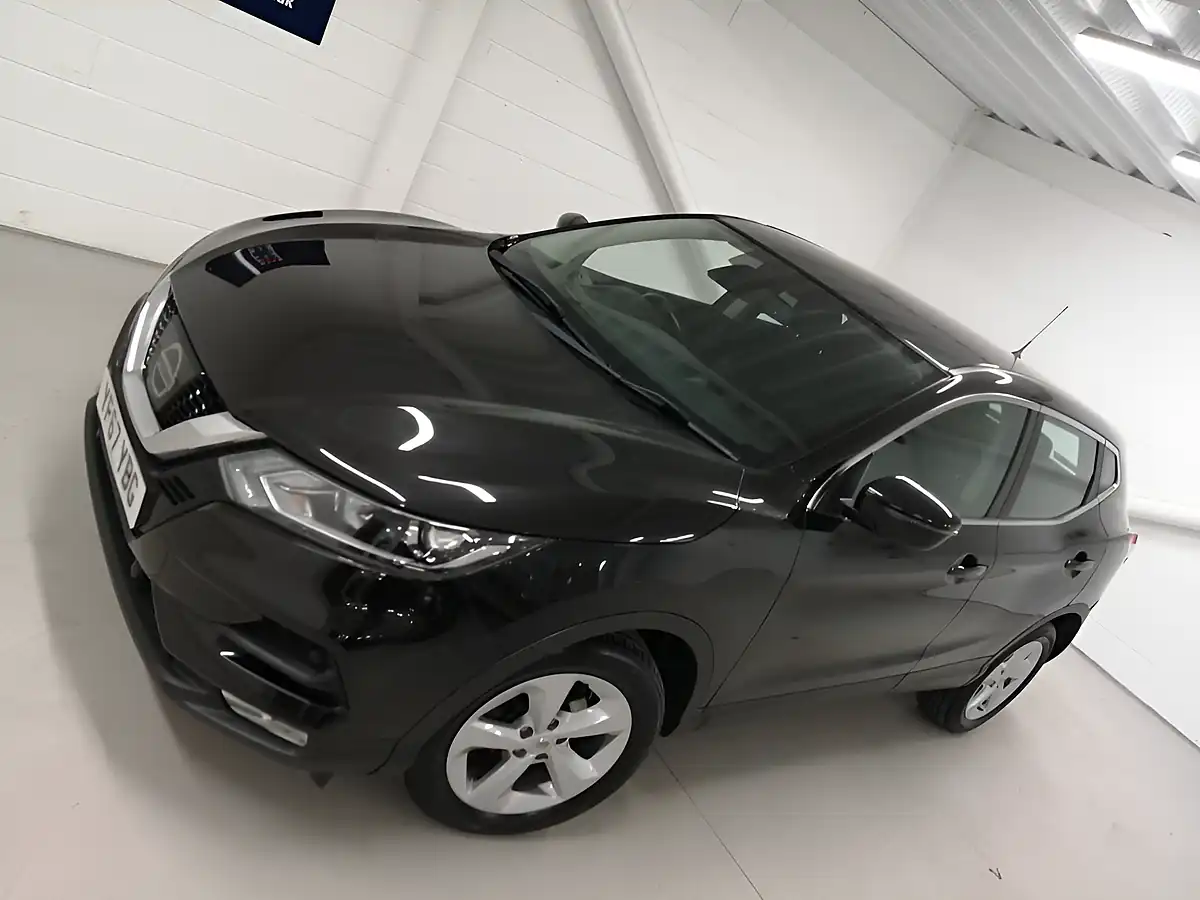 Used 2017 Nissan Qashqai Acenta Black - Interior and Exterior details 3