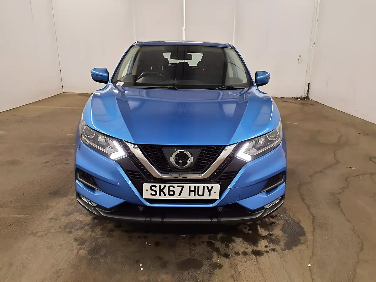 Used 2017 Nissan Qashqai Acenta Blue - Interior and Exterior details 3