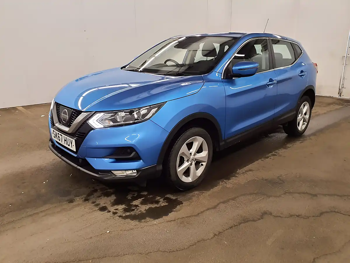 Used 2017 Nissan Qashqai Acenta Blue - Interior and Exterior details 4