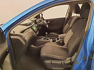 Used 2017 Nissan Qashqai Acenta Blue - Interior and Exterior details 7