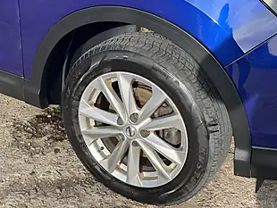 Used 2017 Nissan Qashqai Acenta Blue - Interior and Exterior details 11