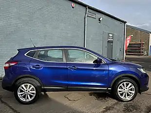 Used 2017 Nissan Qashqai Acenta Blue - Interior and Exterior details 15
