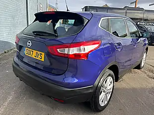 Used 2017 Nissan Qashqai Acenta Blue - Interior and Exterior details 17