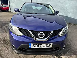 Used 2017 Nissan Qashqai Acenta Blue - Interior and Exterior details 4