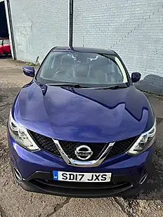 Used 2017 Nissan Qashqai Acenta Blue - Interior and Exterior details 8