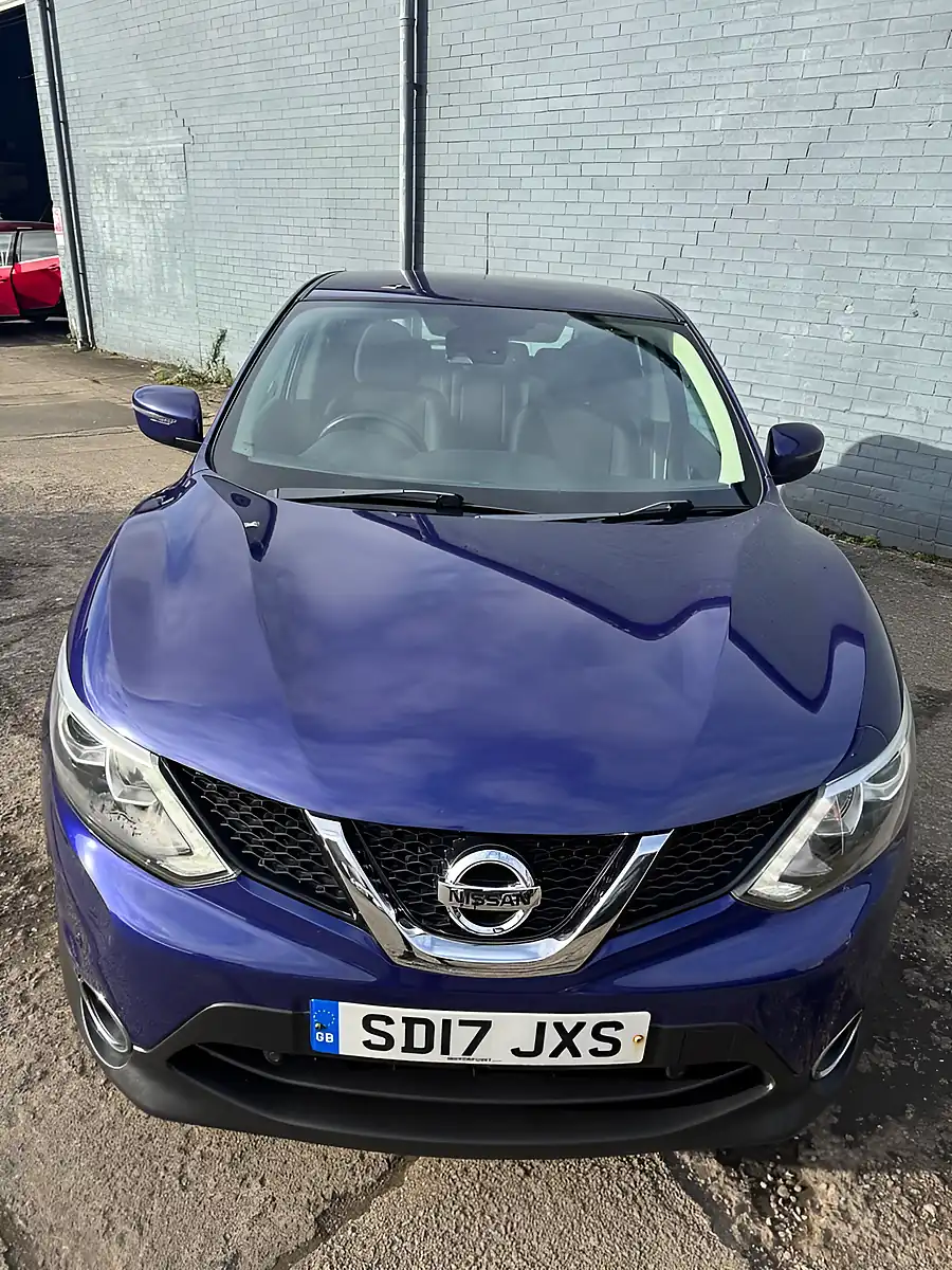 Used 2017 Nissan Qashqai Acenta Blue - Interior and Exterior details 8