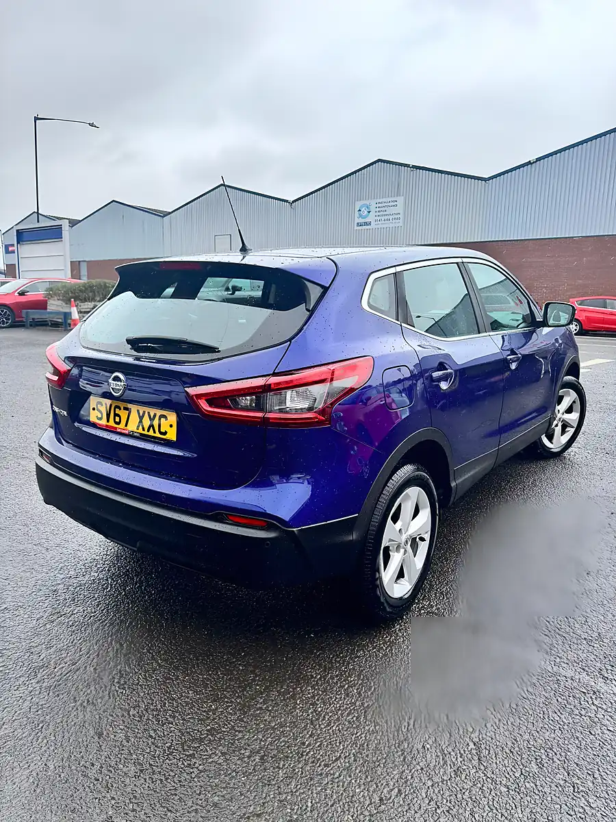 Used 2017 Nissan Qashqai Acenta Blue - Interior and Exterior details 7