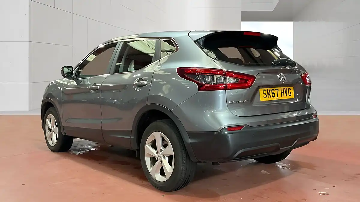 Used 2017 Nissan Qashqai Acenta Grey - Interior and Exterior details 5