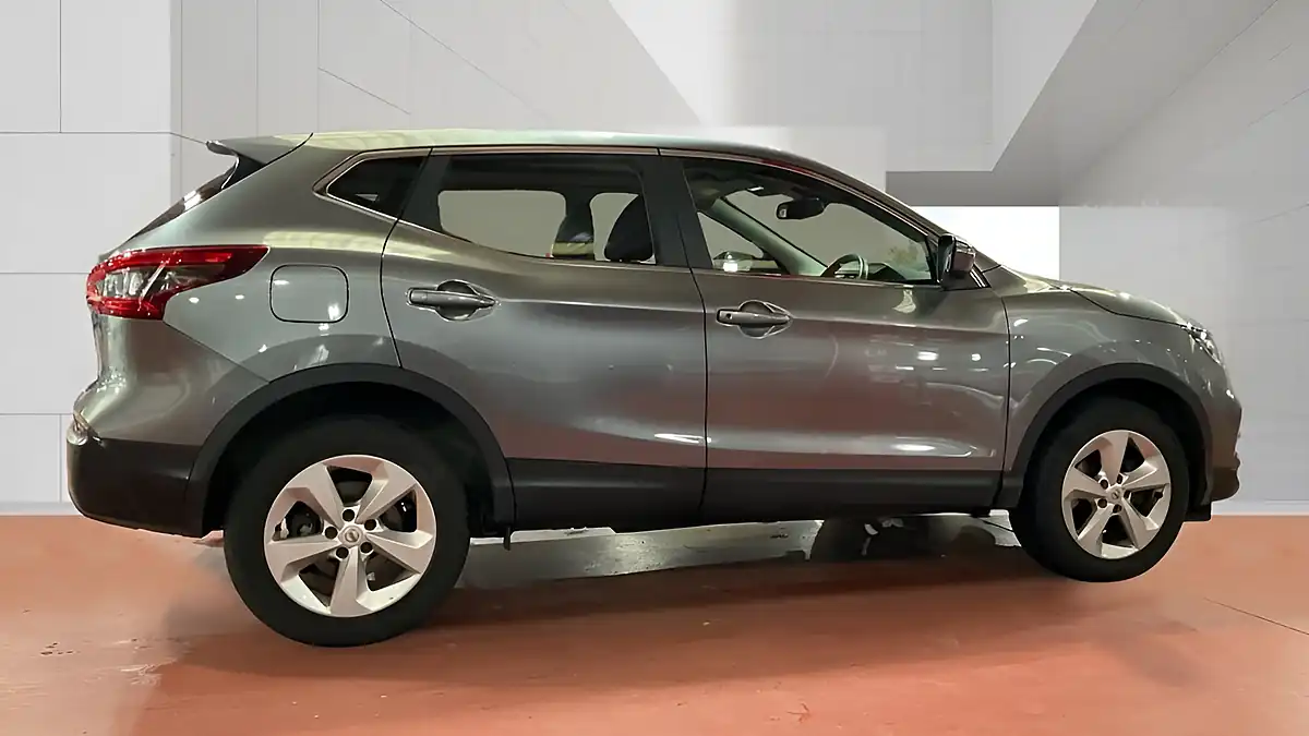 Used 2017 Nissan Qashqai Acenta Grey - Interior and Exterior details 7